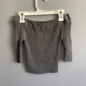 Kendall and kylie Off the shoulder top